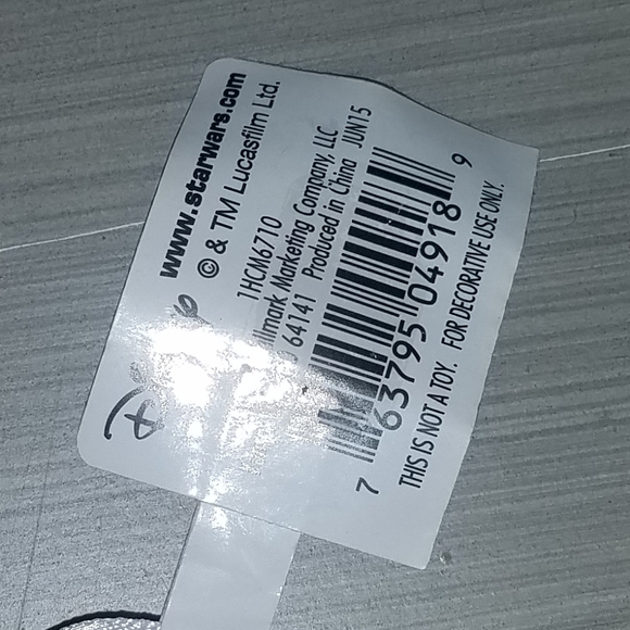 HALLMARK Star Wars 4" Plush Yoda Ornament - Picture 3 of 10